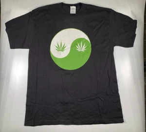 VINTAGE T SHIRT Weed Leaf Yin & Yang Symbol Black Delta Pro Weight Medium - Picture 1 of 4