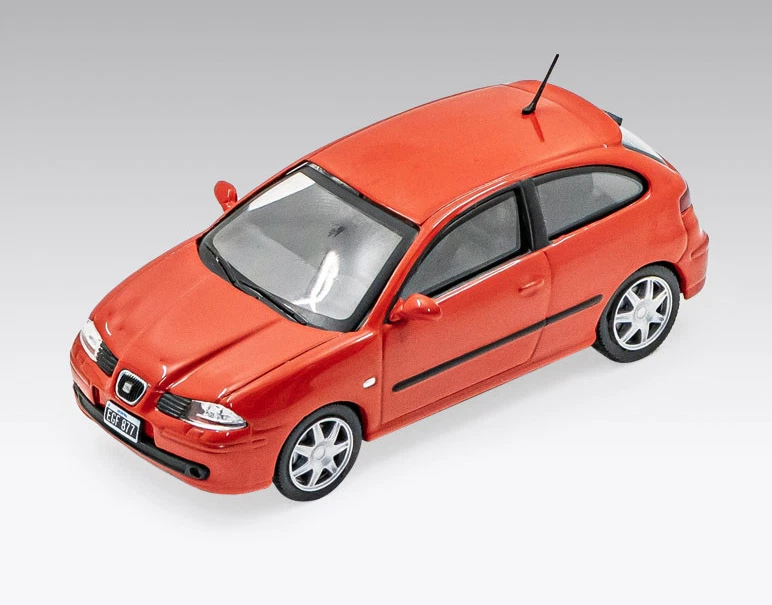 Seat Ibiza III 2001 Rare Argentina Diecast Car Scale 1:43 + Magazine - Image 1 of 3