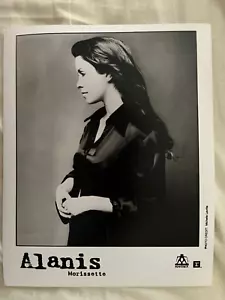 ALANIS MORISSETTE - CHART TOPPING SINGER - UNSIGNED MAVERICK PROMO PHOTO - Picture 1 of 1