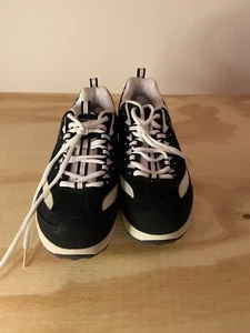 Skechers Shape-Ups Women’s Sneakers 9 Black White Walking Shoes - Picture 1 of 12