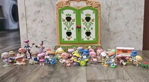 Großes Konvolut Vintage 80er Kenner STRAWBERRY SHORTCAKE 36 PVC Figuren Wandkoffer - Bild 1 von 17