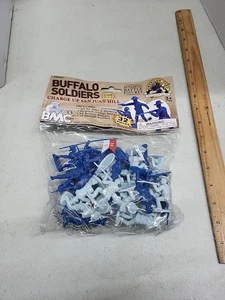 BMC BÚFALO SOLDADOS Plástico Ejército Hombres San Juan Hill Soldier Figuras Escala 1:32 - Imagen 1 de 5