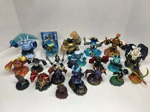 Lote de 20 figuras Skylanders | Personajes mixtos | Excelente estado | ENVÍO GRATUITO - Imagen 1 de 9