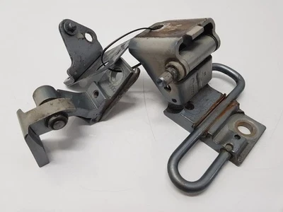 Juego de bisagras puerta delantera izquierda audi a4 s4 b7 8e 8h 2006 8e0831411b sad31385 Foto 1 de 4