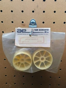 Team Associated Vintage Front Wheels 8125 1/10 - Picture 1 of 2