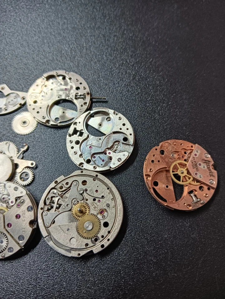 Vintage various Peseux Movements - Image 1 of 4