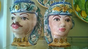 Teste Di Moro Ceramica - Foto 1 di 1