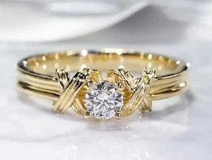 Anello con motivo intrecciato zirconi bianchi, gioielli, anello di fidanzamento matrimonio - Foto 1 di 7