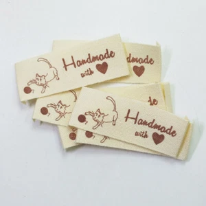 100pcs Fabric Clothing Garment Label Craft Sewing In Handmade Tags 20mmx40mm - Picture 1 of 21