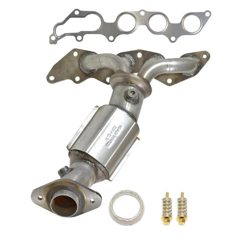 Front Catalytic Converter with Integrated Exhaust Manifold For 2005-2006 Mazda 6 - Изображение 1 из 4