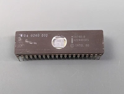 (2) Microcontrolador IC Intel 8748 ~ D8748-8 MCS-48 UV EPROM ~ Probado Bueno Foto 1 de 2