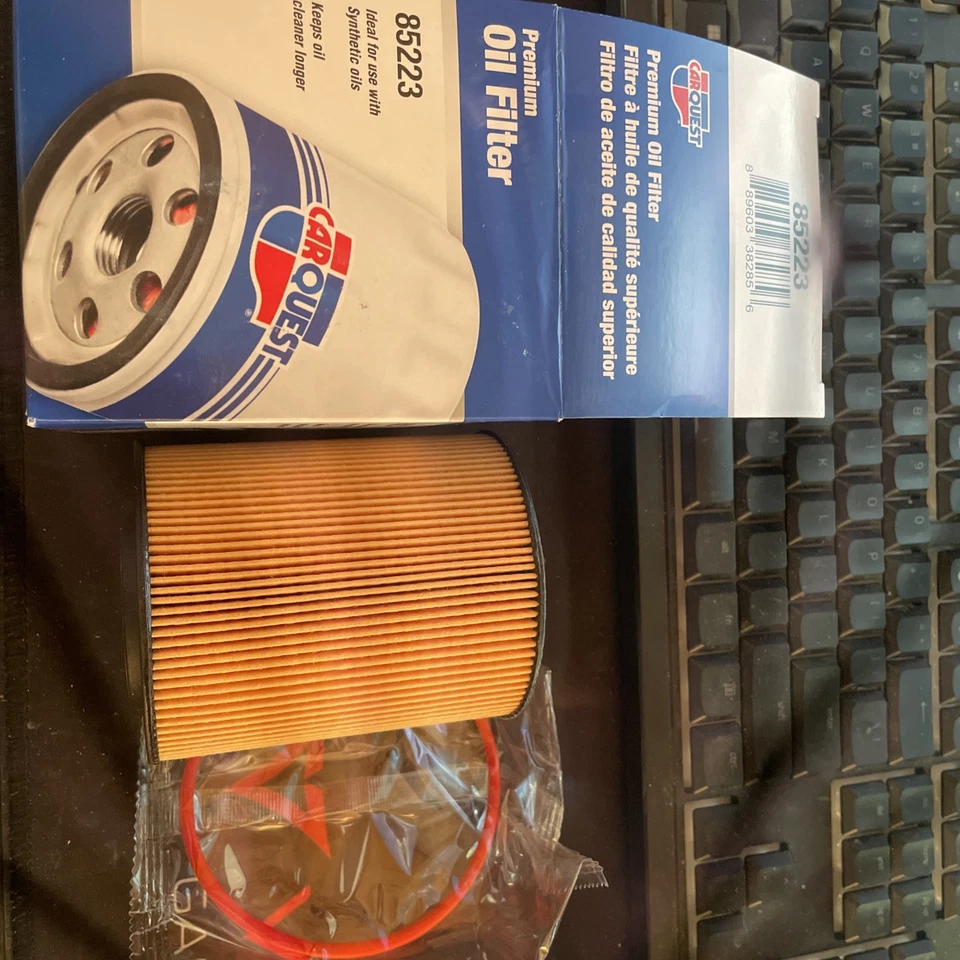 Filtro de aceite de motor CARQUEST 85223 BMW Modelo:320i, 323Ci, 323i, 323i Foto 1 de 1