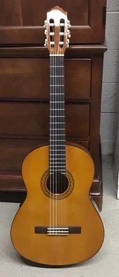 Guitarra acústica de cuerda de nailon Yamaha C40 Foto 1 de 4