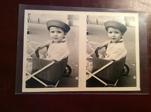 C.P.A PHOTO D'ENFANT AVEC JOUET  - Picture 1 of 2