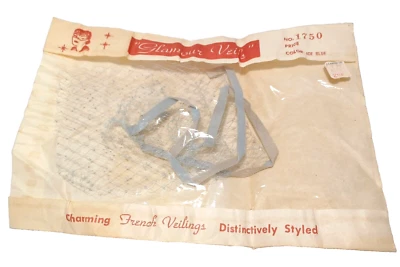 Nuevo de Lote Antiguo Velo Glamour De Colección Años 50 Azul Hielo Red Velo Francés Sombrero SS Kresge Co. Foto 1 de 4