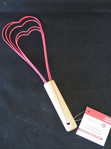 Silicone Whisk Non Scratch Coated Red Heart Shaped Egg Beater 5 Layers NWT - Picture 1 of 6