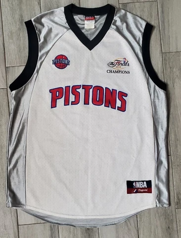 Vintage 2004 NBA Detroit Pistons Chauncey Billups Champion Majestic Jersey Large Cover