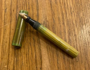 Salz Vintage kleiner grüner Füllfederhalter 4" mit original Salz 14K Feder unrestauriert - Bild 1 von 13