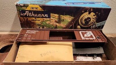 Athearn 50' FMC  Double Door Railbox Car Western Pacific/WP 38134 NIB. HO Scale. - Image 1 of 4
