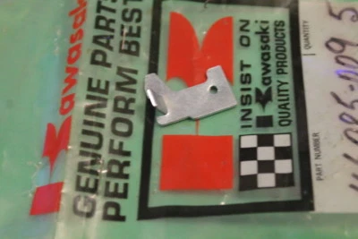 NOS Kawasaki Switch Wiring Holder F1 A1 A1SS W1 W1SS 46085-009 - Image 1 of 4