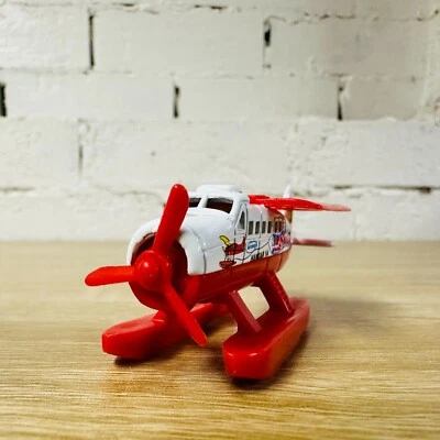 Seaplane Beach Buggies 5 Pack 2002 MB408 Red White Folding Wings - Image 1 of 4