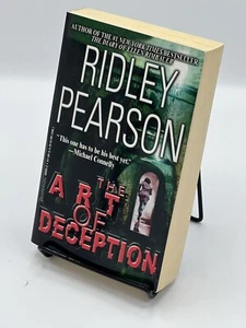 The Art of Deception by Ridley Pearson SIGNED First Edition 2002 Paperback  - Picture 1 of 7
