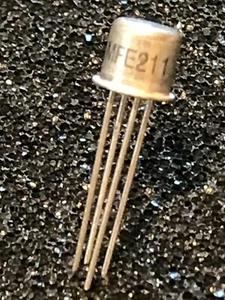 ORIGINAL MOTOROLA MFE211 VHF DUAL GATE RF MOSFET TRANSISTOR UK STOCK fcb27.25 - Picture 1 of 3