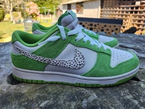 Nike DUNK LOW AS SAFARI SWOOSH CHLOROPHYLL Mens Shoes Trainers Size 8 - Picture 1 of 18