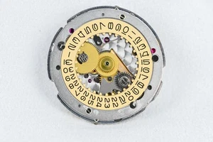 Rolex Datejust Wristwatch Movement Complete Cal 3035 - 1983 Requires Servicing - Picture 1 of 15