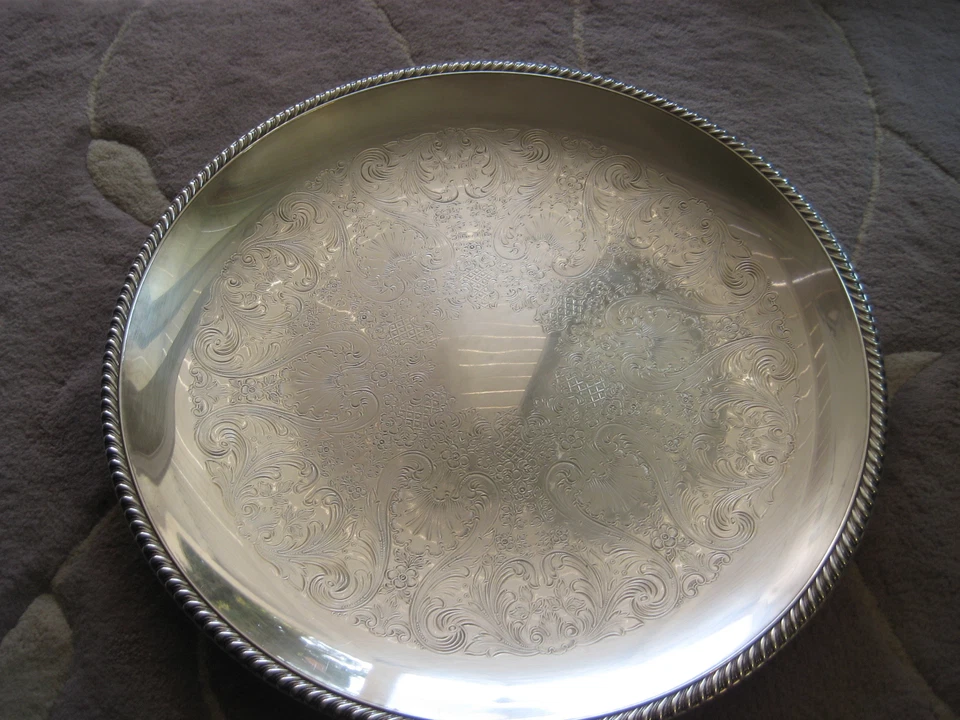 老式WM Rogers银盘867餐盘圆形盘,直径17 1/2 — 第 1/4 张图片