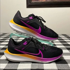 Nike Air Zoom Pegasus 40 Damen Laufschuhe Größe 9,5 Training Atmungsaktiv - Bild 1 von 16