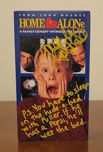 HOME ALONE Angela Goethals "Linnie" Signed Vintage VHS Tape W/ Quote! Christmas - Picture 1 of 8