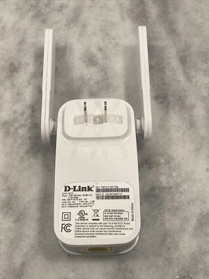 D-Link DAP-1610 AC1200 Dual-Band Wi-Fi Range Extender - Image 1 of 4