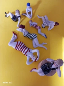7 FIGURINE BAIGNEUSE DECO', BAGNANTE IN PORCELLANA BISCUIT - Foto 1 di 2