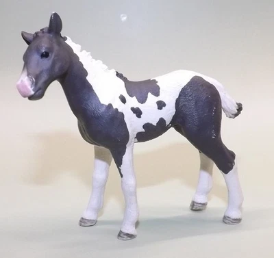 Schleich Pinto Foal - Image 1 of 4