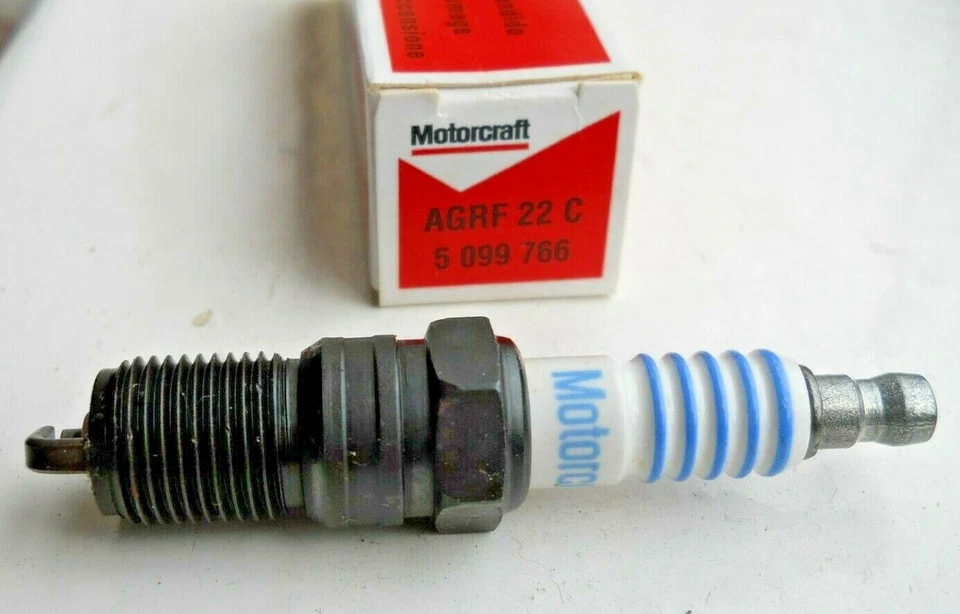 Motorcraft AGRF22C Spark Plug fit Volvo Penta, OMC, Mercruiser equiv BPR6EFS - Image 1 of 1