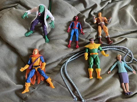 Marvel Legends Spider-Man retro lot (Spider-Man, Doc Ock, Lizard, Shocker… Cover
