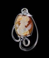 VINTAGE ANTIQUE DIAMOND CAMEO PENDANT NECKALCE IN STERLING SILVER  WIRE WRAPPED 