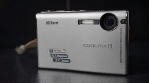 Nikon Coolpix S9 6,1 megapixel fotocamera digitale - argento - Foto 1 di 10