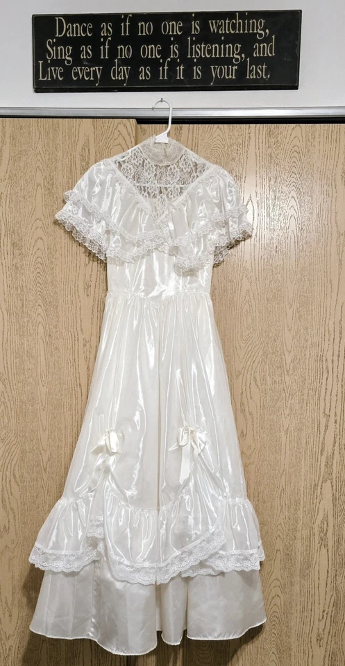 VTG Gunne Sax Wedding Dress Prairie Bows Ivory Lace Victorian Net Slip Sz 5/S - Image 1 of 4