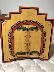 Vintage Wooden Wall Hanging Curio Display--No  Shelf  - 15"/14"/4" - Picture 1 of 10