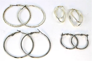 Klassische silberfarbene Creolen Set 4 Sets mehrere verschiedene Größen - Bild 1 von 1