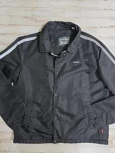 Chaqueta de Entrenador Levis Retro Negra Nylon Satinado Logotipo a Rayas Completo a Presión/Cremallera Grande - Imagen 1 de 13