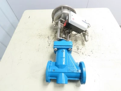 Válvula de control neumática Flowserve 1323P3 2" con brida con posicionador Logix 522 MD Foto 1 de 4