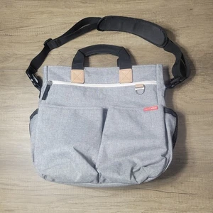 Skip Hop Duo Signature Diaper Messenger Bag Gray with Changing Pad - Picture 1 of 21