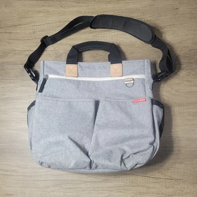 Skip Hop Duo Signature Diaper Messenger Bag Gray with Changing Pad - Image 1 of 4