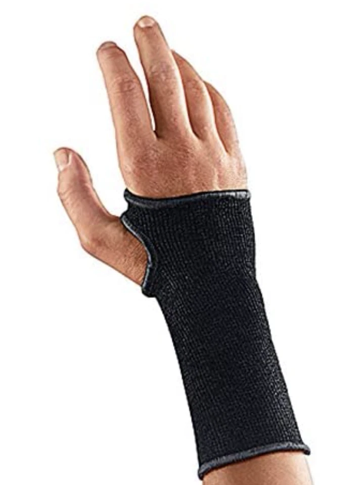 MUELLER Elastic Wrist Support #405 - Image 1 of 1