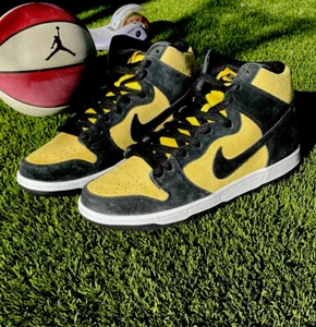 Nike SB Dunk High "Reverse Golden Rod" - Men's Size 9.5 - Picture 1 of 12