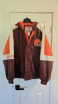 Chaqueta/abrigo acolchado vintage de los 90 Cleveland Browns nuez moscada para hombre talla XL Foto 1 de 4