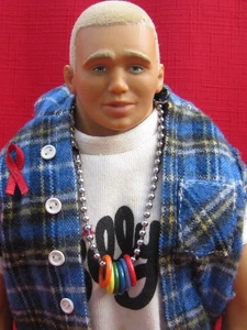 Totem San Francisco Billy Doll Out and Proud Gay Doll - Imagen 1 de 5